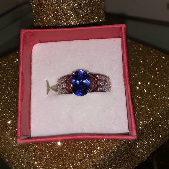 Amethyst stone set in 925 stamped silver ring w/white Cubic Zirconia size 7 - Picture 6 of 11